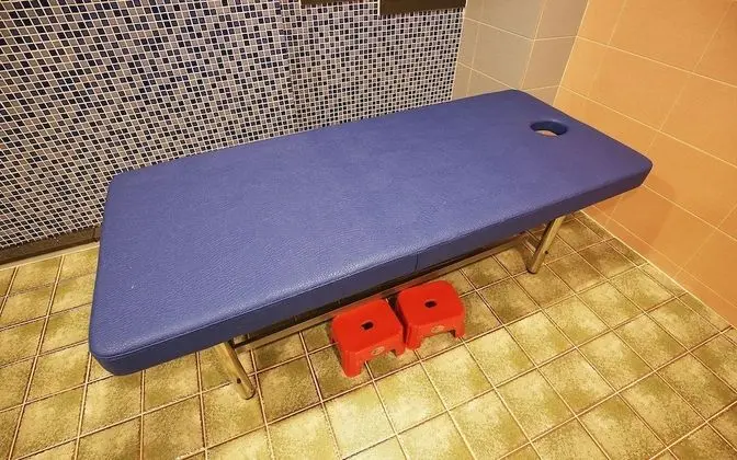 Oda (Suite (Saune Air Purifier Netflix Ava)