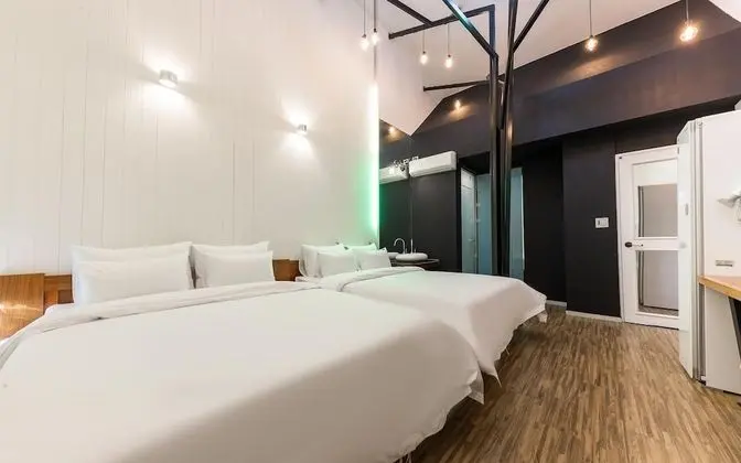 Oda (Semi-private room twin bed (equipped )