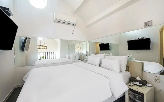 Oda (VIP twin bed (equipped with QS/styler)