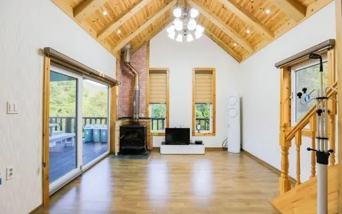 Oda (Separate House )