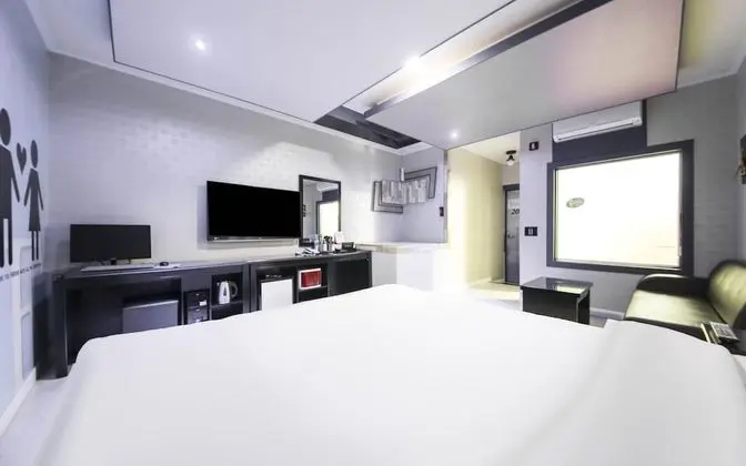 Oda (Unmanned hotel-drive-in)