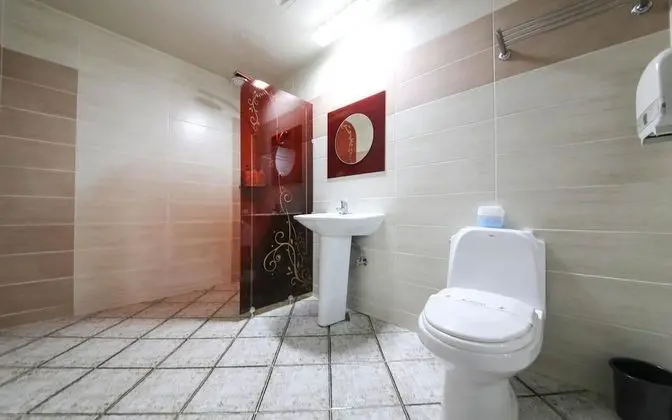 Oda (Unmanned hotel-drive-in)