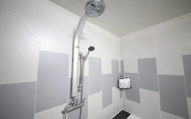 Oda (Unmanned hotel-drive-in)