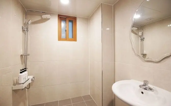 Oda (Standard Room M)