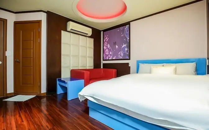 Oda (Standard room (netflix available))