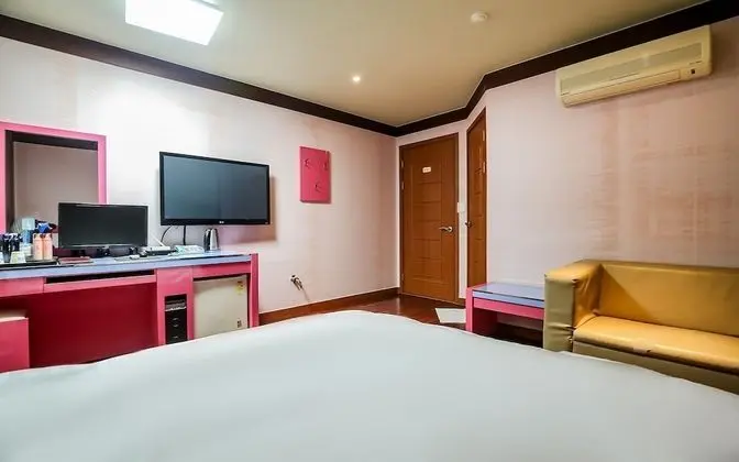 Oda (Standard room (netflix available))