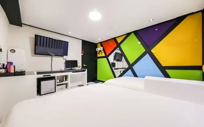 Oda (Twin room (net Netflix available))