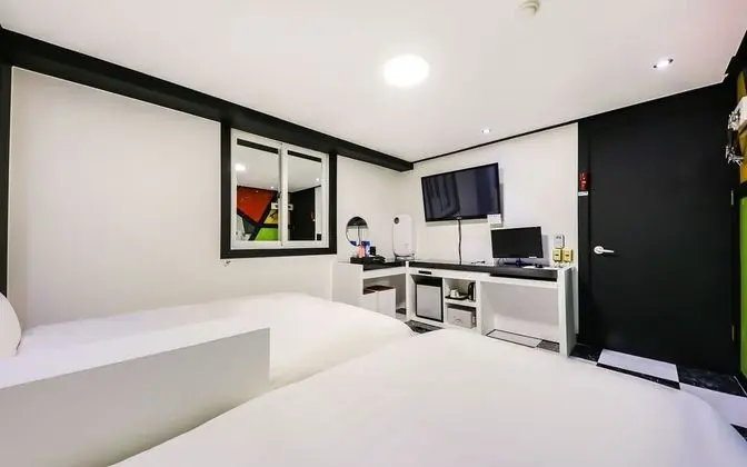 Oda (Twin room (net Netflix available))