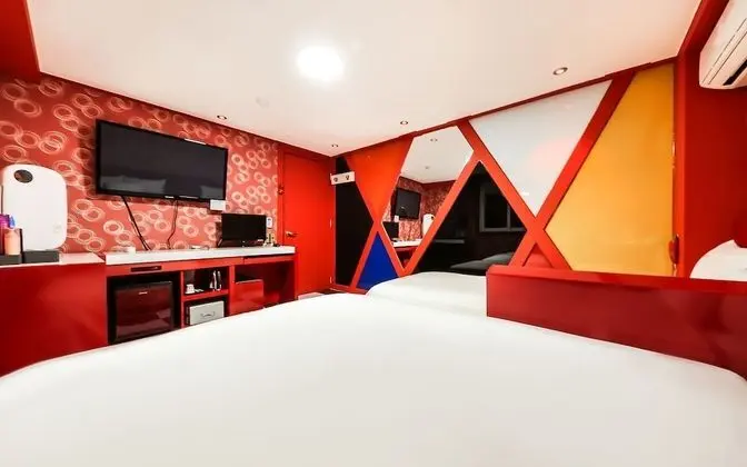 Oda (Twin room (net Netflix available))