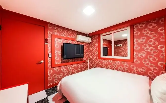 Oda (VIP - Two Rooms (Netflix available))