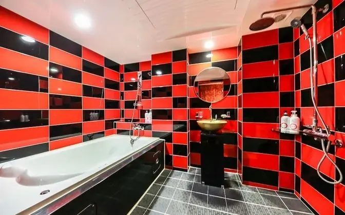 Oda (VIP - Two Rooms (Netflix available))