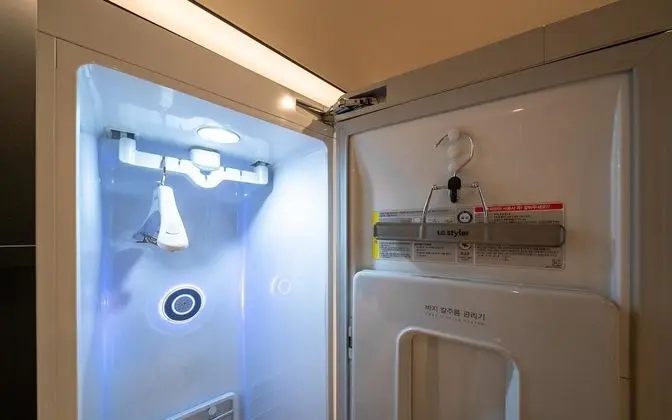 Oda (Premium (Body Friend massage chair lg)