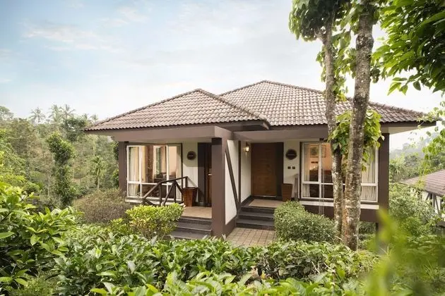 Family Oda (Plantation Cottage)