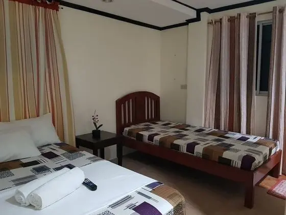 Deluxe Üç Kişilik Oda, 2 Yatak Odası