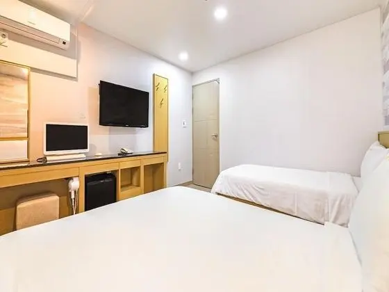 Basic Oda, 1 Yatak Odası (Deluxe Twin room (random))