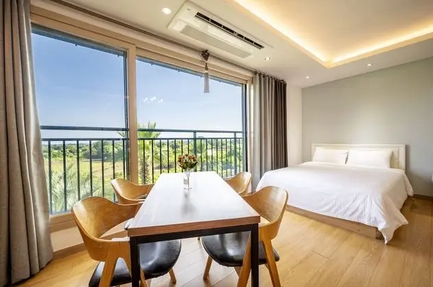 148sqm, Duplex (base occupancy 5, pay onsite 20000 KRW per extra person)