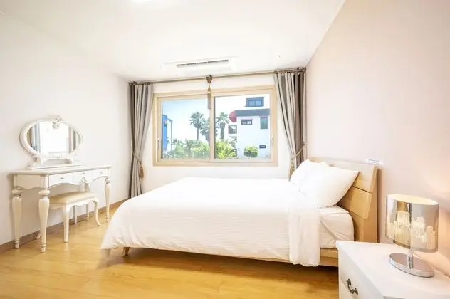 99sqm, A Type (base occupancy 3, pay onsite 20000 KRW per extra person)