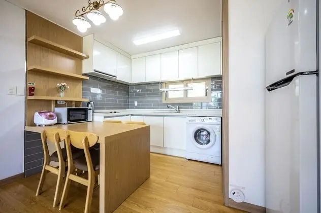99sqm, A Type (base occupancy 3, pay onsite 20000 KRW per extra person)