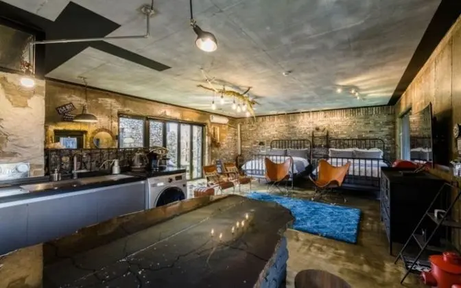 Oda (Bunker Room)