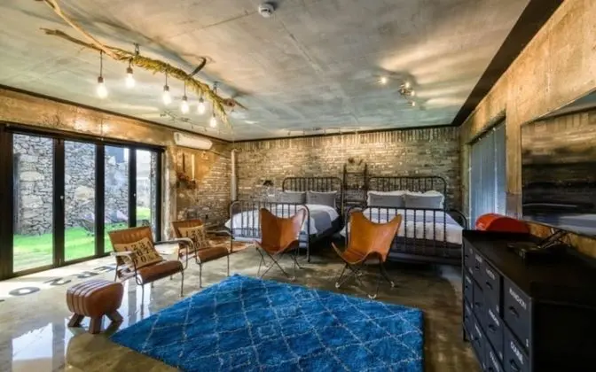 Oda (Bunker Room)