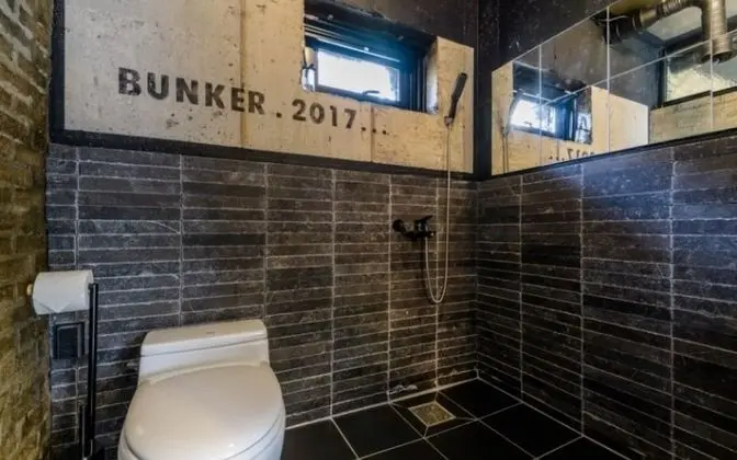 Oda (Bunker Room)