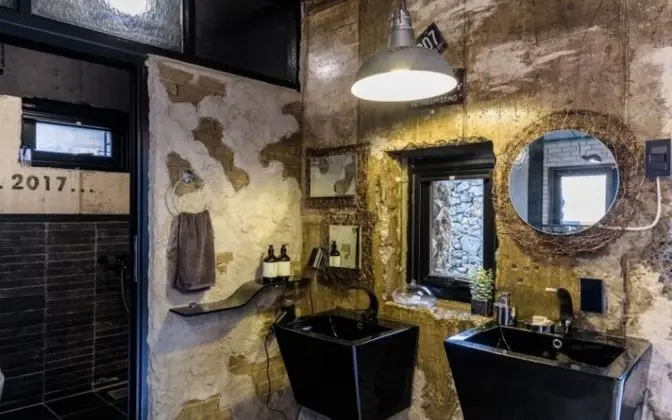 Oda (Bunker Room)