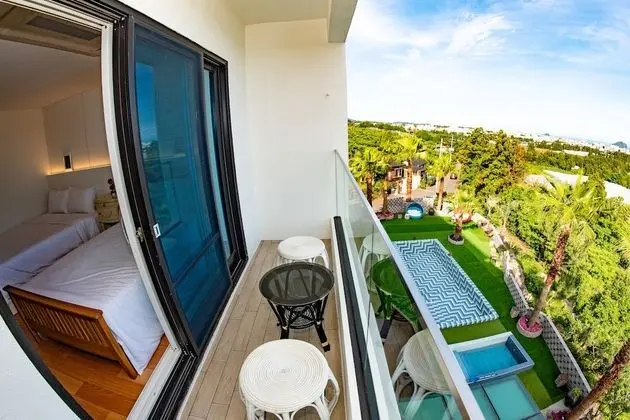 Deluxe Twin Ocean View