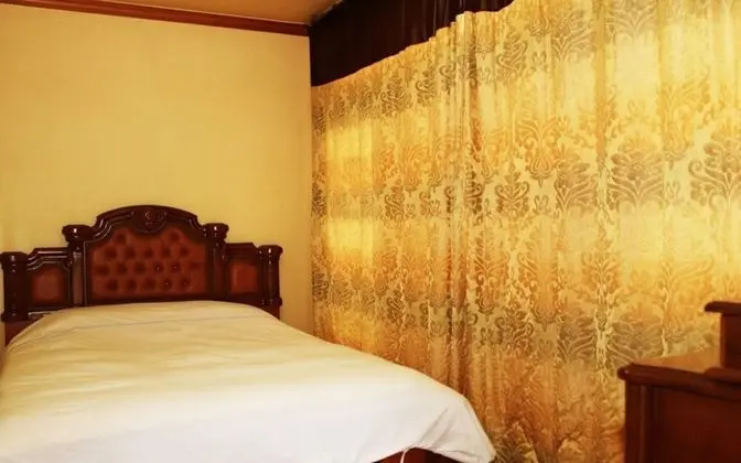 Oda (Room 201)