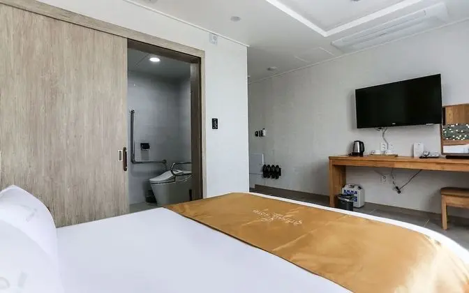 Oda (Double Room (Ask Reception from 3 Per)
