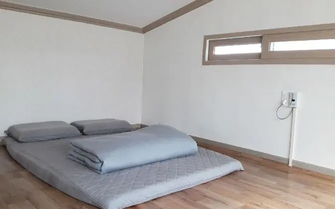 Oda (One-bedroom duplex)