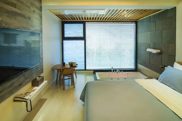 Tek Büyük Yataklı Oda (Sodam / Floors randomly assigned)
