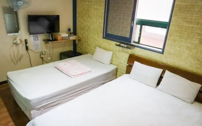 Oda (Twin Room)