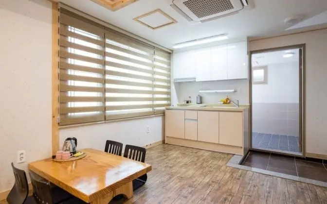 Oda (16 pyeong Ondol (One Room)-Doran Dora)