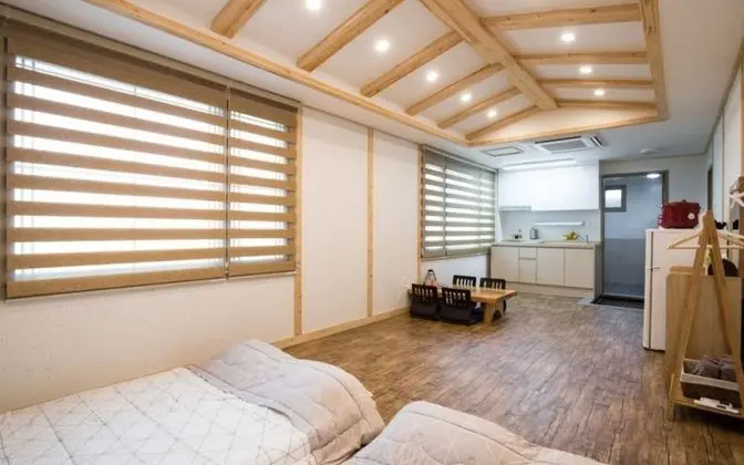 Oda (16 pyeong Ondol (One Room)-Doran Dora)