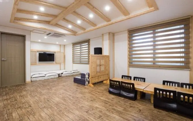 Oda (18 pyeong Ondol (One Room)-Doson)