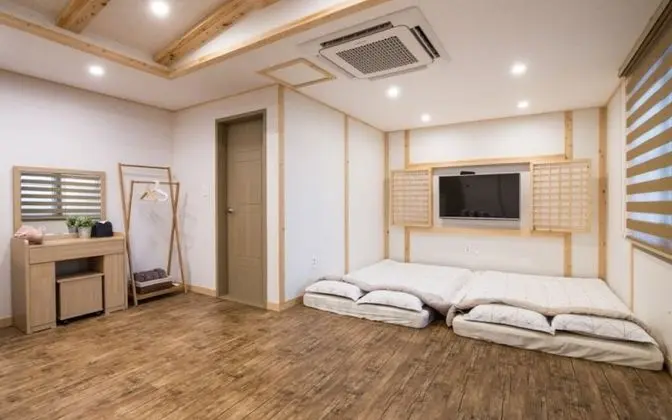 Oda (18 pyeong Ondol (One Room)-Doson)