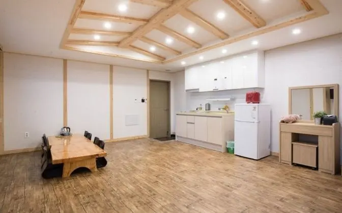 Oda (18 pyeong Ondol (One Room)-Doson)