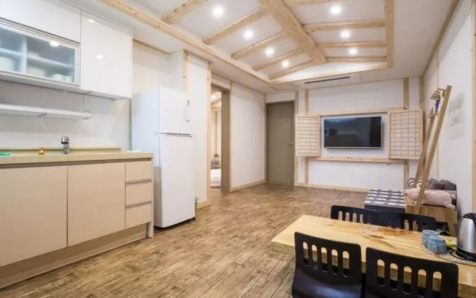 Oda (21 pyeong Ondol (Living Room + Room 1)