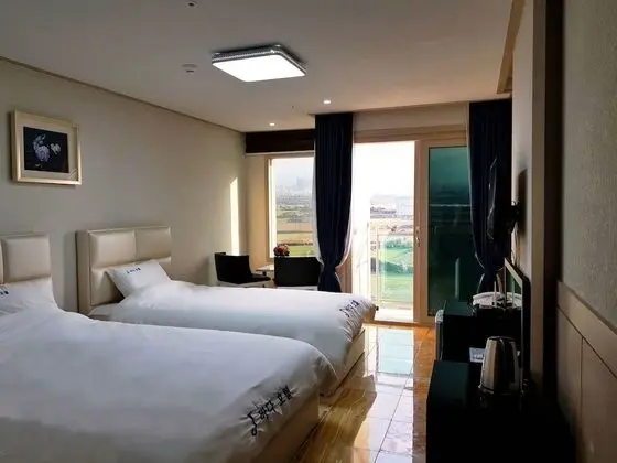 İki Ayrı Yataklı Oda, Dağ Manzaralı
