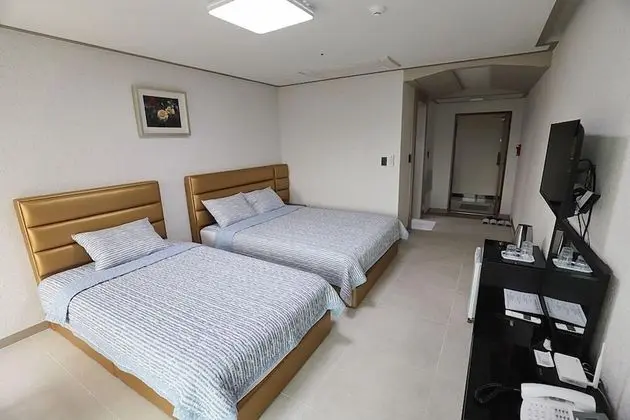 İki Ayrı Yataklı Oda, Dağ Manzaralı