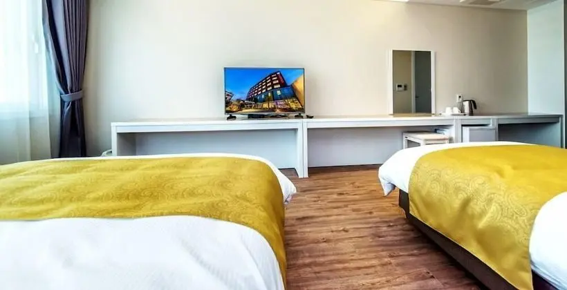 Superior Deluxe Twin Room