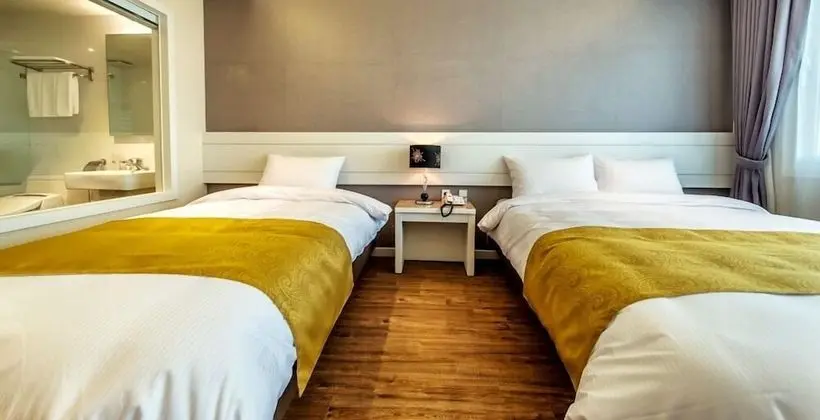 Superior Deluxe Twin Room