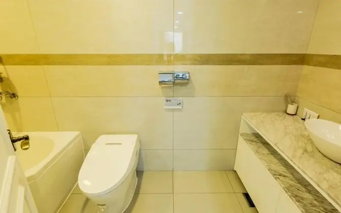 Oda (Deluxe Triple (motion bed styler bath)