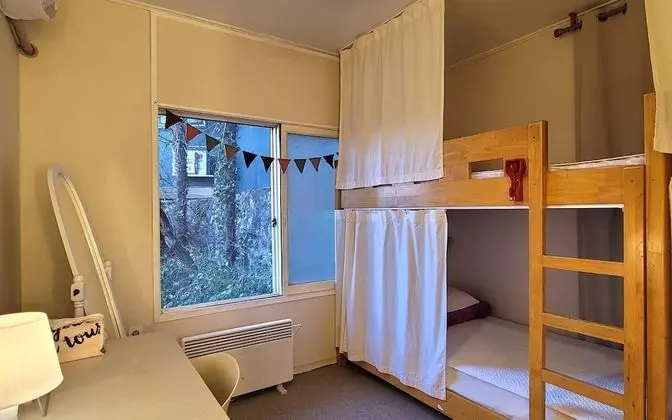 Oda (Female 4-person dormitory)