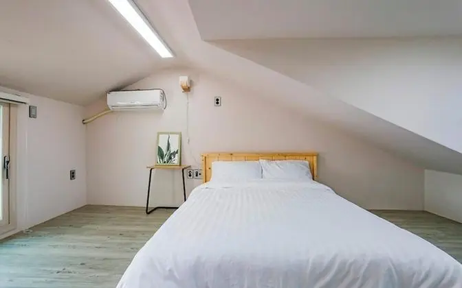 Oda (Room 201 (Double bed bed room))