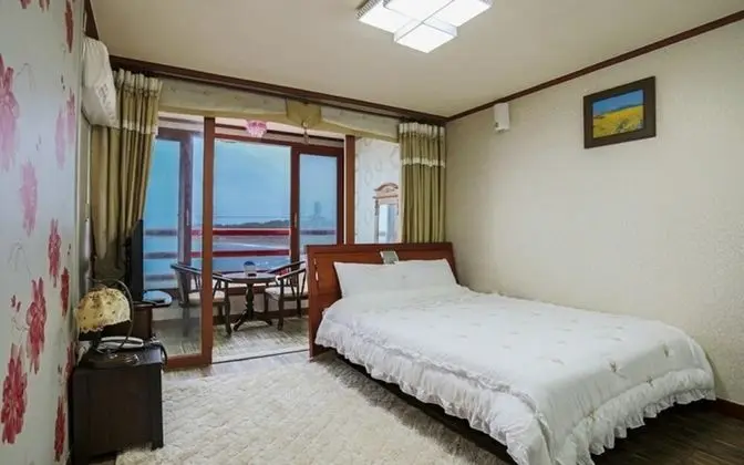 Oda (Couple Room A (201))