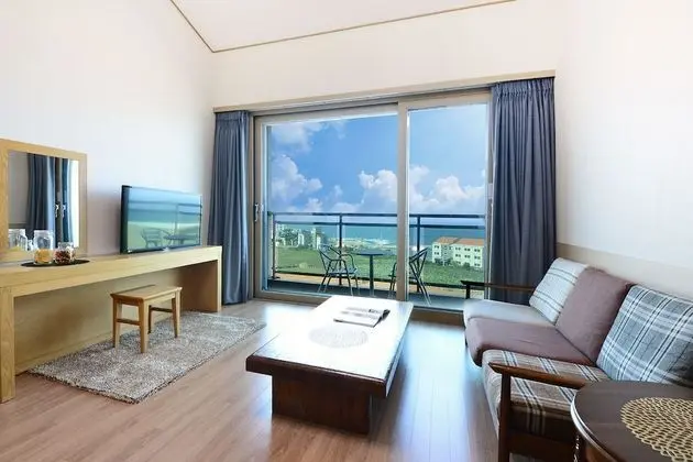 Deluxe Tek Büyük Yataklı Oda, 1 Çift Kişilik Yatak, Balkon, Okyanus Manzaralı