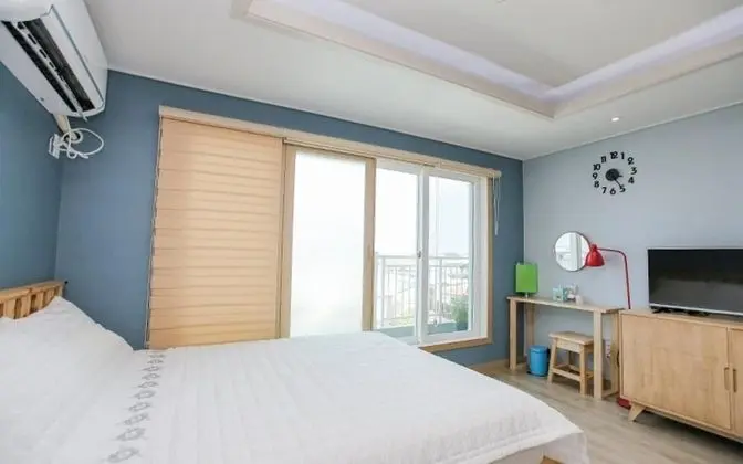 Oda (Room 201 (Ocean View))