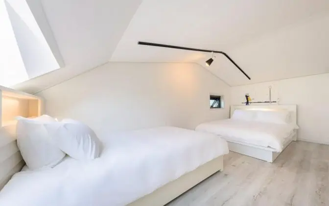 Oda (Room 302 (Spa Duplex))