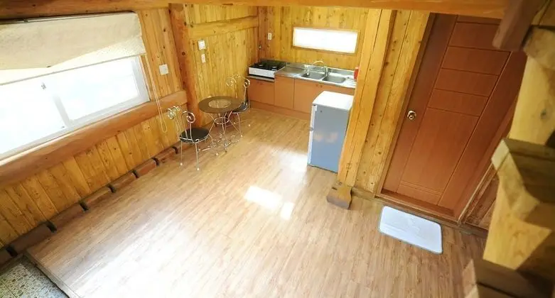 Tek Büyük Yataklı Oda (Wood House 10 PY)